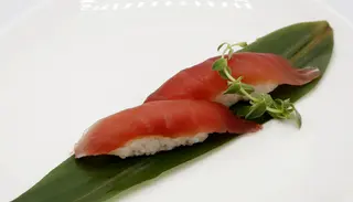 N2.Nighiri maguro