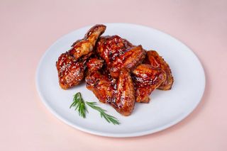 Крылья в ароматной глазури (300г)