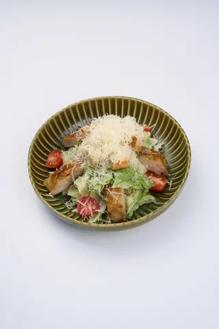 Цезарь с курицей (250 г)