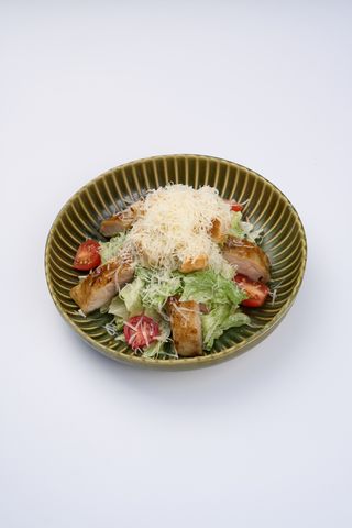 Цезарь с курицей (250 г)