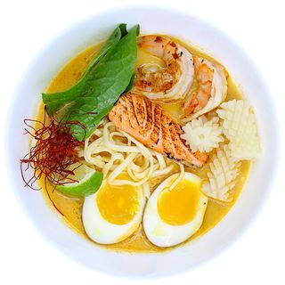 Рамен с морепродуктами (480г)