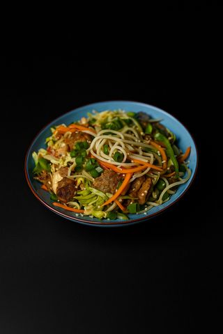 31. Лапша с курицей (150г)