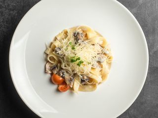 Фетуччини с хрустящей курицей (335г)