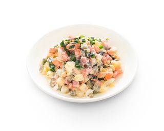 Салат оливье (200г)