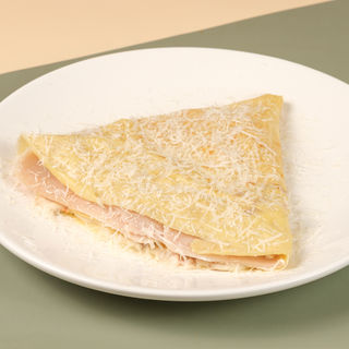 კრეპი ლორით და ყველით