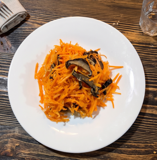 Морковь по-корейски с грибами (200г)