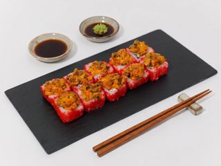 Калифорния с угрем (290г)