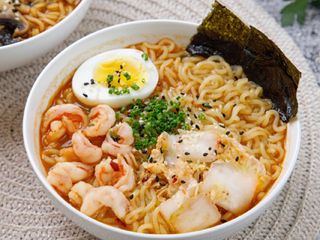 Рамен с креветками (190г)