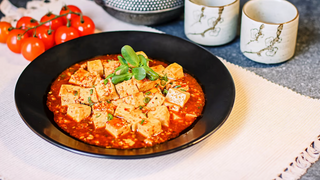 Жареный тофу с мясом говядины (280г)