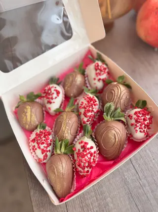Клубника в шоколаде №9 (12шт/360г)