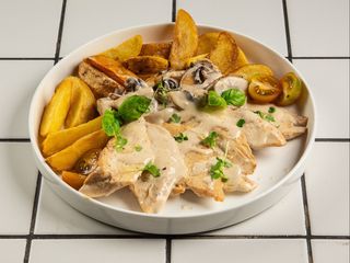 Куриное филе с шампиньонами (553г)