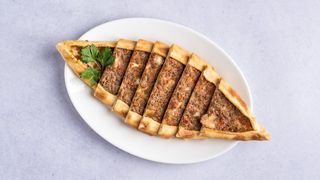 Пиде с фаршем ассорти и яйцом (350г)