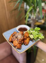 Куриные крылышки в остром соусе BBQ (100г)