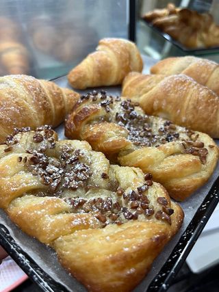 Treccina con crema di noci e noci