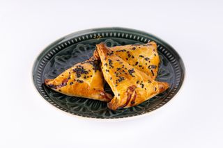 Самса с говядиной (1шт)