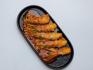 Грибы эноки с куриным филе (150г)