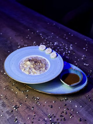 Овсяная каша с бананом (270г)