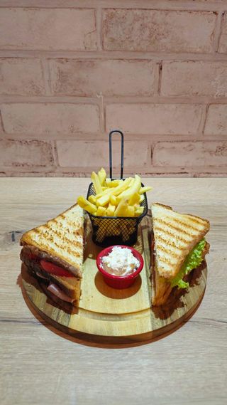 3 X tost sa pršutom