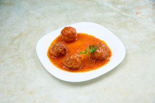 Ćufte u paradajz sosu sa pireom 400 g