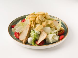Салат Цезарь с курицей (250г)