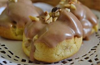 Bignè alla nocciola - mignon 3 pezzi