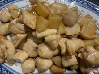 40. Pollo con mandorle