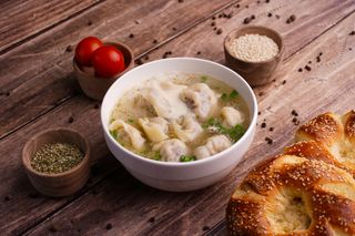 Суп с пельменями (500г)