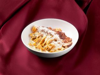 Фетучини с цыпленком корнишоном (300г)