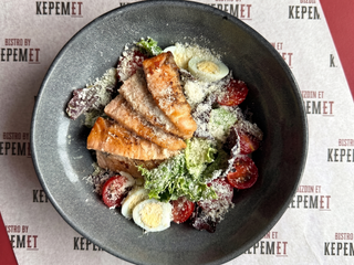 Цезарь с семгой (250г)