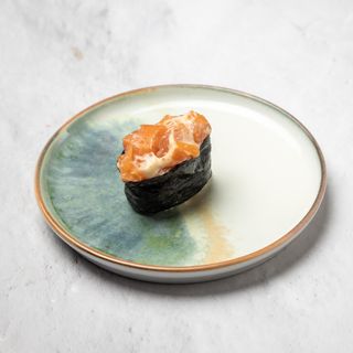 Gunkan Spicy losos