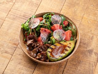 Салат с мясом и авокадо (400г)