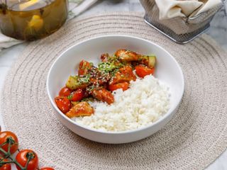 Курица в кисло-сладком соусе (350г)