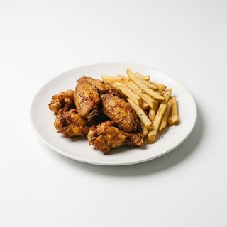 Asas de Frango e Batatas Fritas