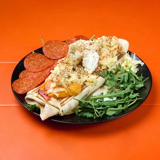 Piroška sa kulenom (dupla tortilja)