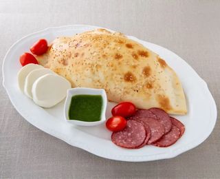 Пирог салями с песто (190г)