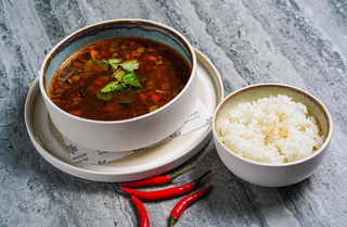 Острый китайский суп (300г)