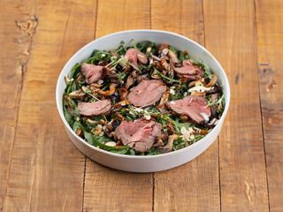 Три вида жареных грибов с ростбифом (320г)