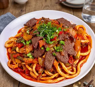 Цоман лагман жареный (1000г)