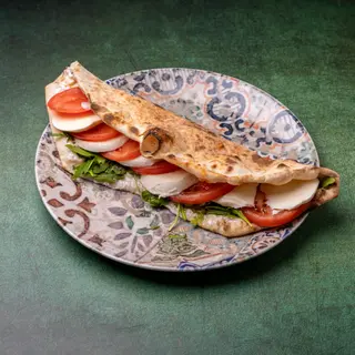 Caprese sendvič