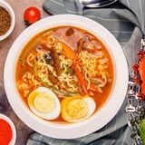 Рамен с говядиной (100г)
