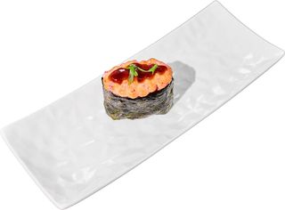 Запеченный гункан с лососем (50г)