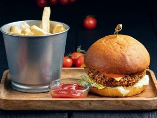 Крафт-бургер с курицей (605г)