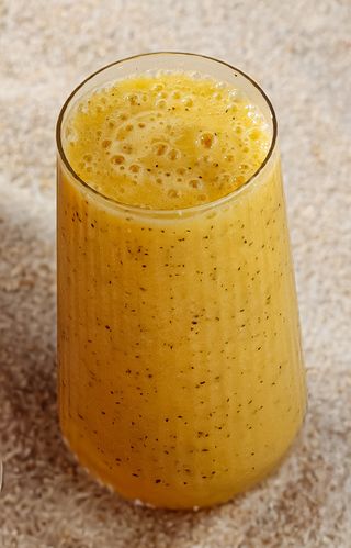 Лимонад манго-маракуйя