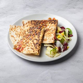 Kasedilja sa ramstekom i sirom