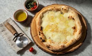 Pizza 4 Formaggi