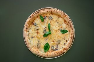 Pizza de Quatro Queijos