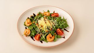 Цезарь с креветками (300г)