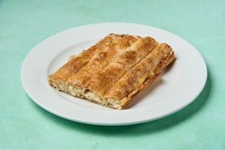 Pita spelta i heljda sa kozjim sirom