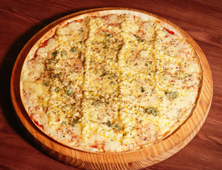 Pizza 4 Queijos