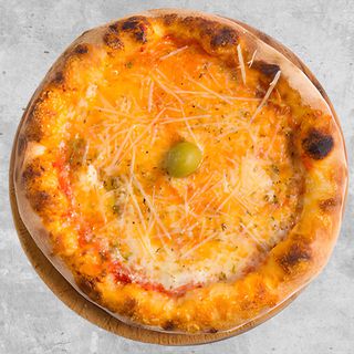 Srednja 4 sira pizza